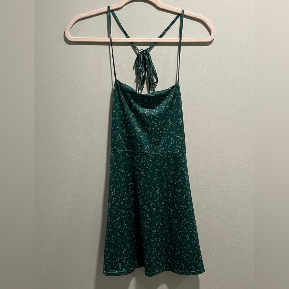 Blue Rain Mini dre’s, emerald green simple floral. Size XS